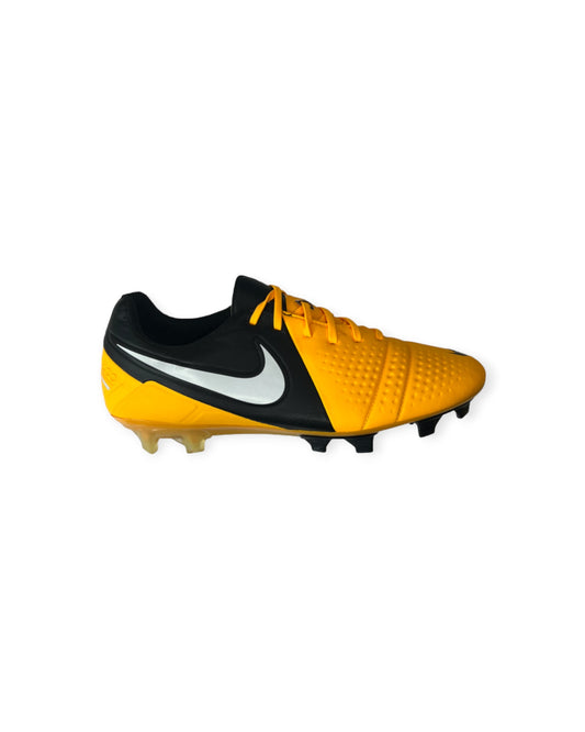 NIKE CTR360 MAESTRI III FG