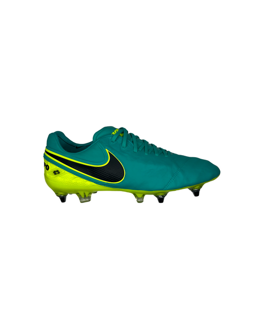 Nike Tiempo Legend 6 SG