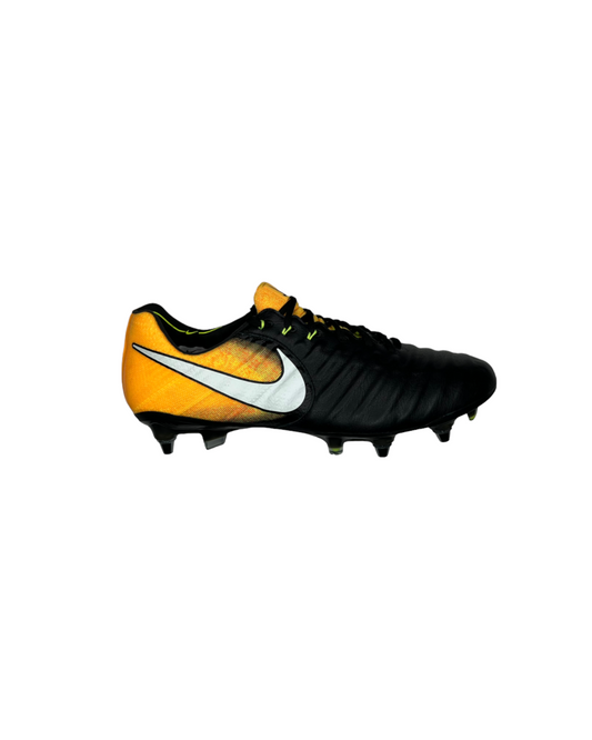 Nike Tiempo Legend 7 SG